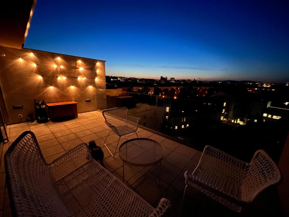 Brno City Center Apartment With Parking And A Big Terrace Buitenkant foto