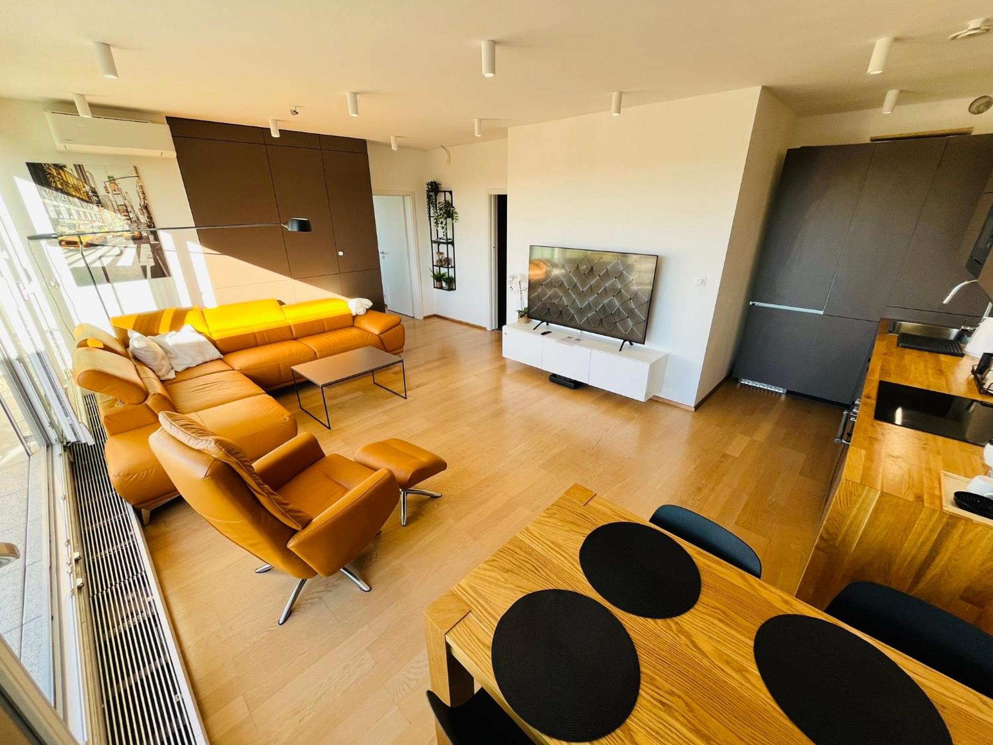 Brno City Center Apartment With Parking And A Big Terrace Buitenkant foto