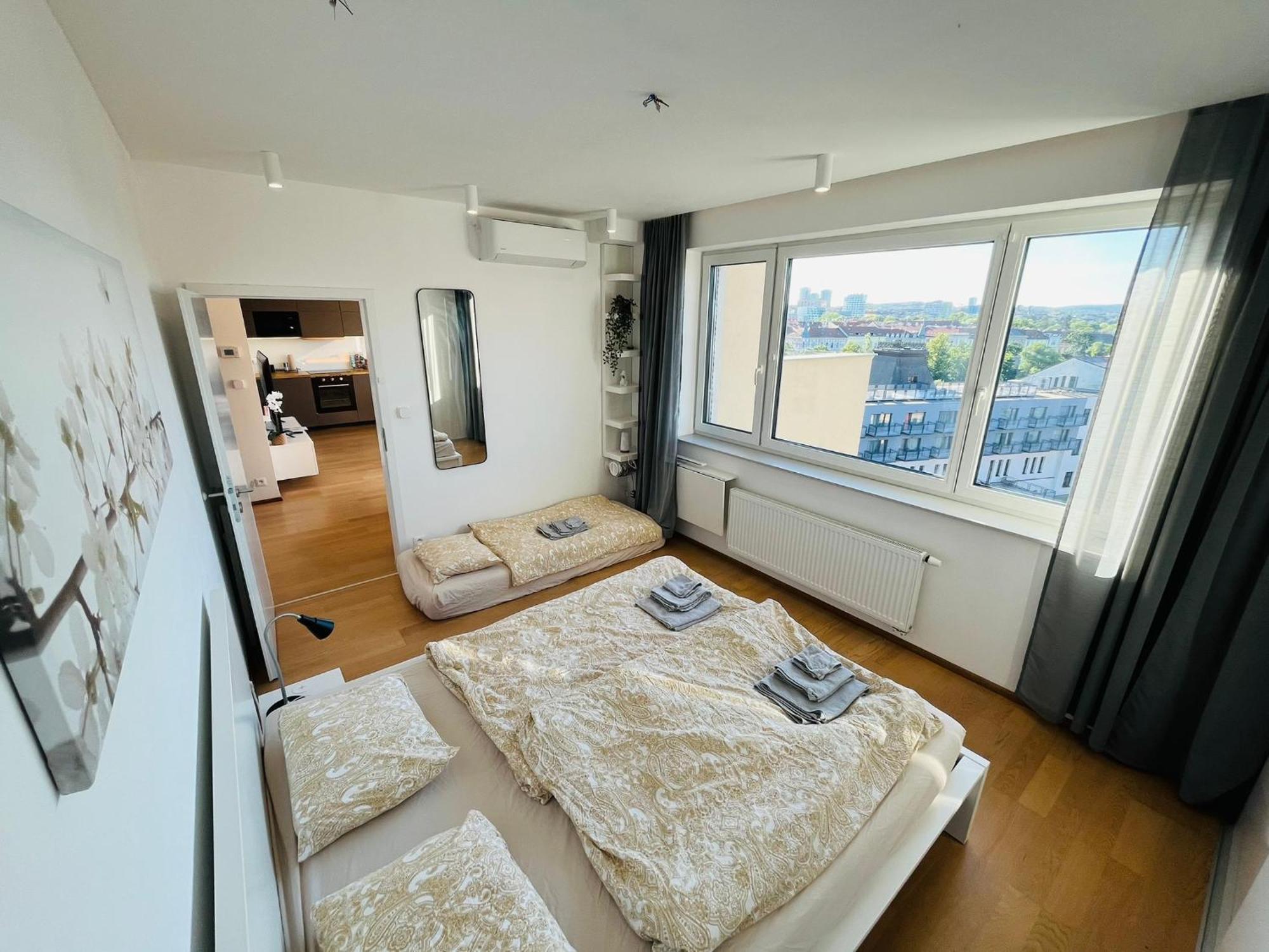 Brno City Center Apartment With Parking And A Big Terrace Buitenkant foto